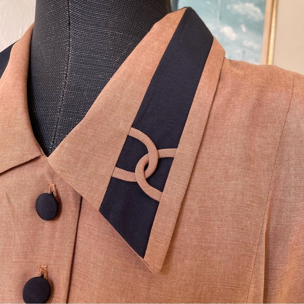 Vintage 1980s tan office midi dress in size medium - Picture 4 of 15